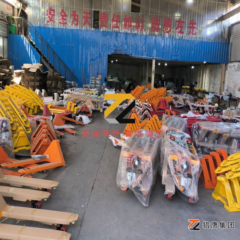 手動(dòng)地牛如何加注液壓油？源頭工廠來解答